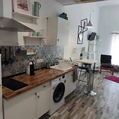 Huelintown Apartment