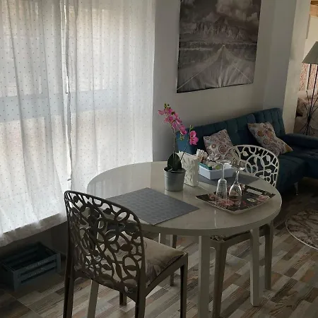 Huelintown Apartament *